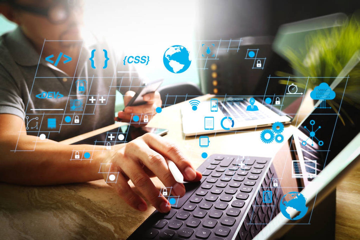 锐智互动软件开发外包经验之谈－编写代码-软件外包公司